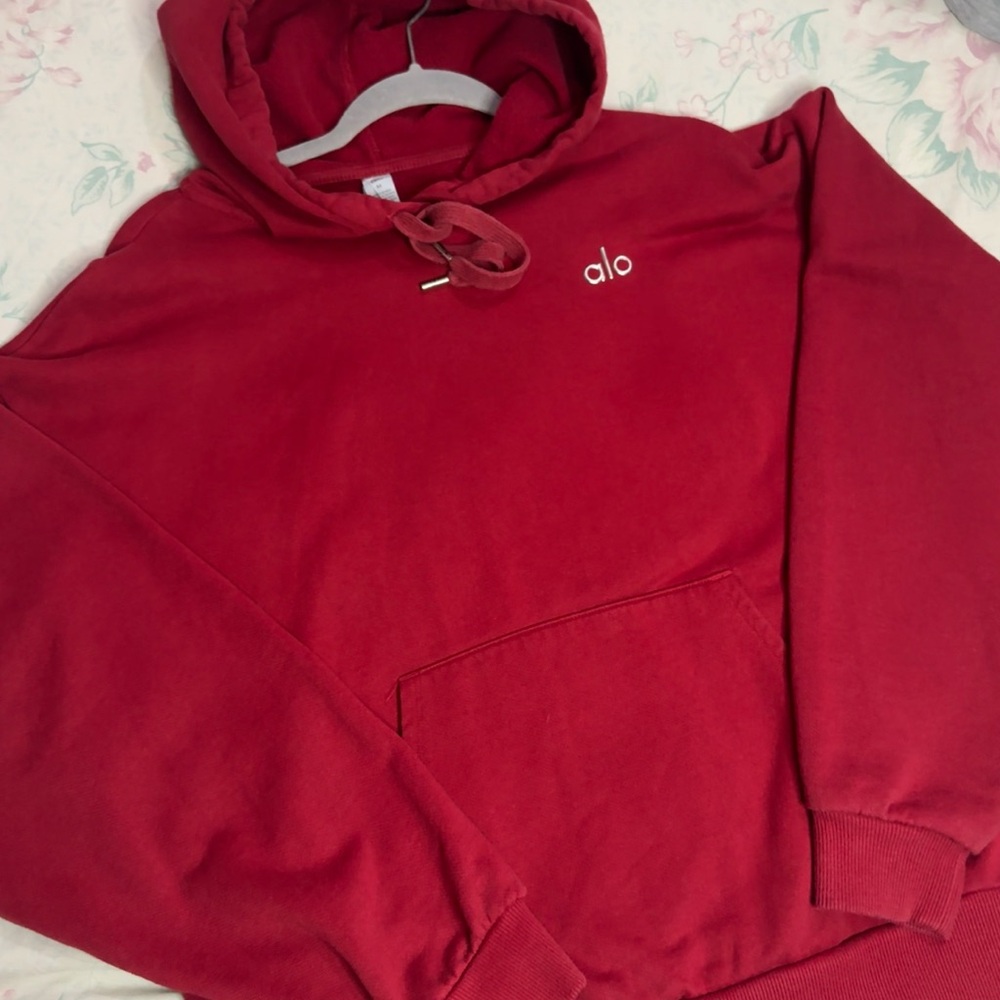 ALO Yoga Classic Red Accolade